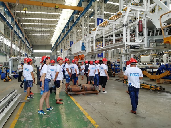 500多名挖掘机用户实地考察，为米乐M6智能点赞！