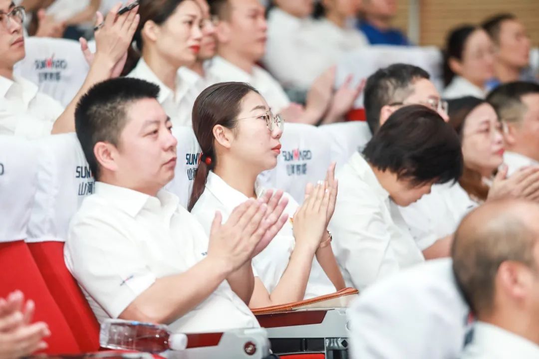 米乐M6智能党委集中收看庆祝中国共产党建设100周年大会现场直播