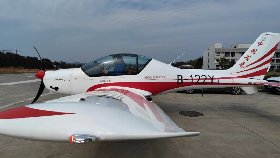火情就是下令！湖南航空应抢救援队米乐M6机组展现“米乐M6速率”