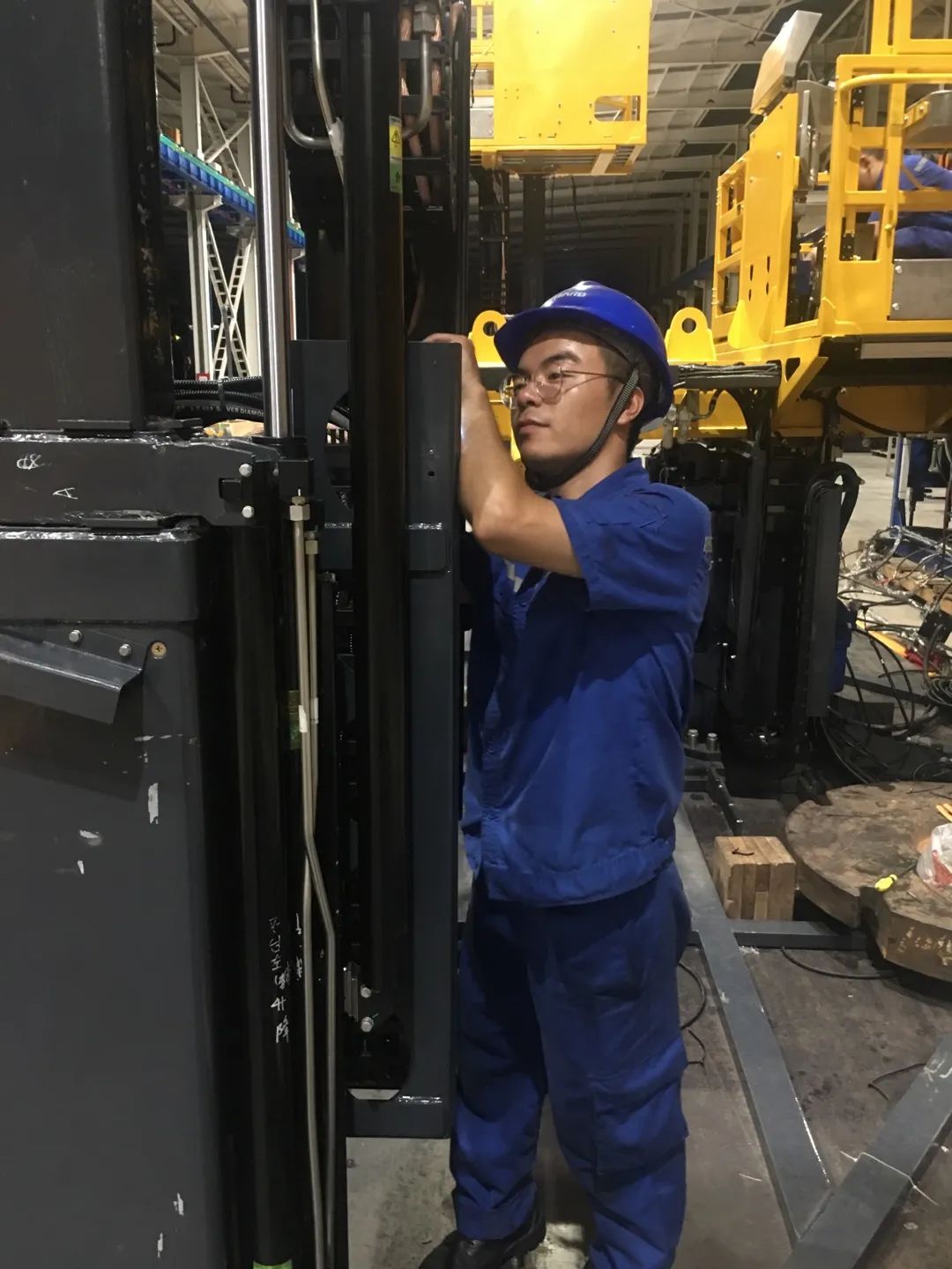 为铁路运输保驾护航！米乐M6智能自主研制首套三平台作业装置乐成交付