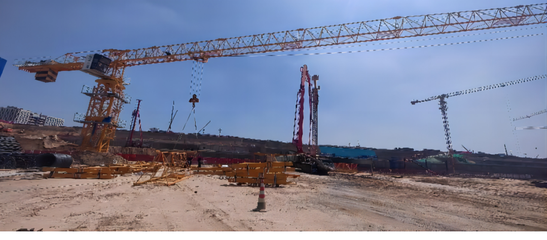 郁勃西北！米乐M6江麓修建起重机械助建西安都会经济圈