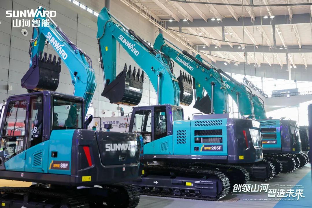 精品出击、互动一直！米乐M6智能F系列挖掘机闪灼长沙展