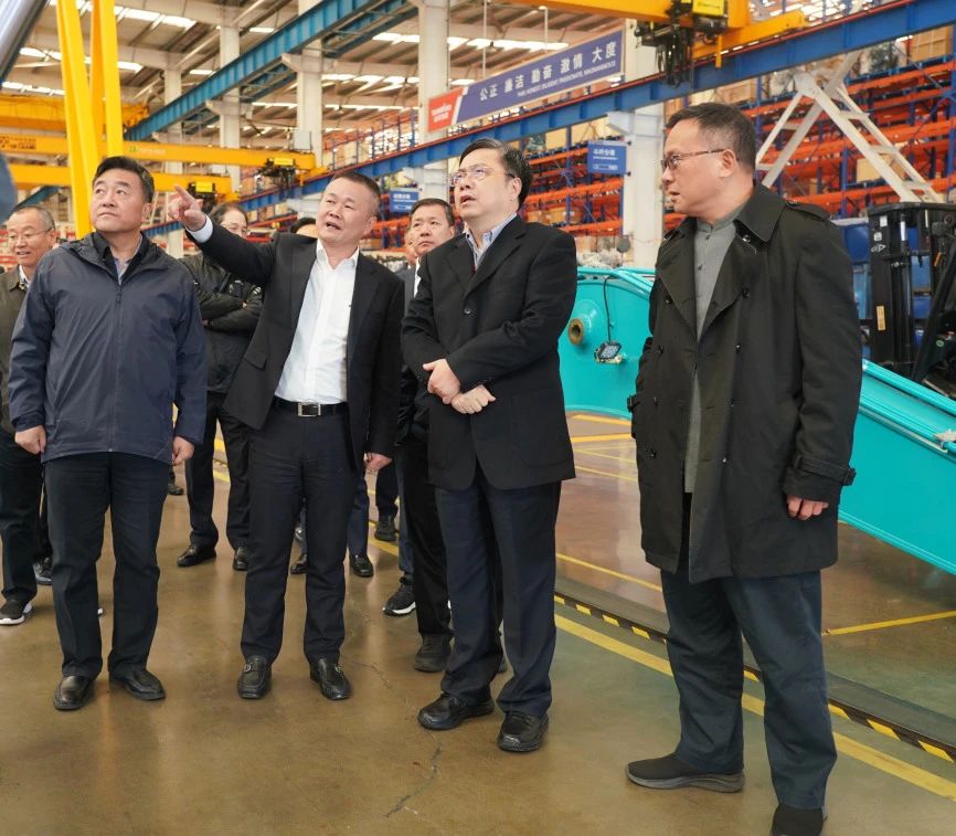 聚焦装备再制造！上海市政协副主席、党组副书记肖贵玉带队调研米乐M6智能